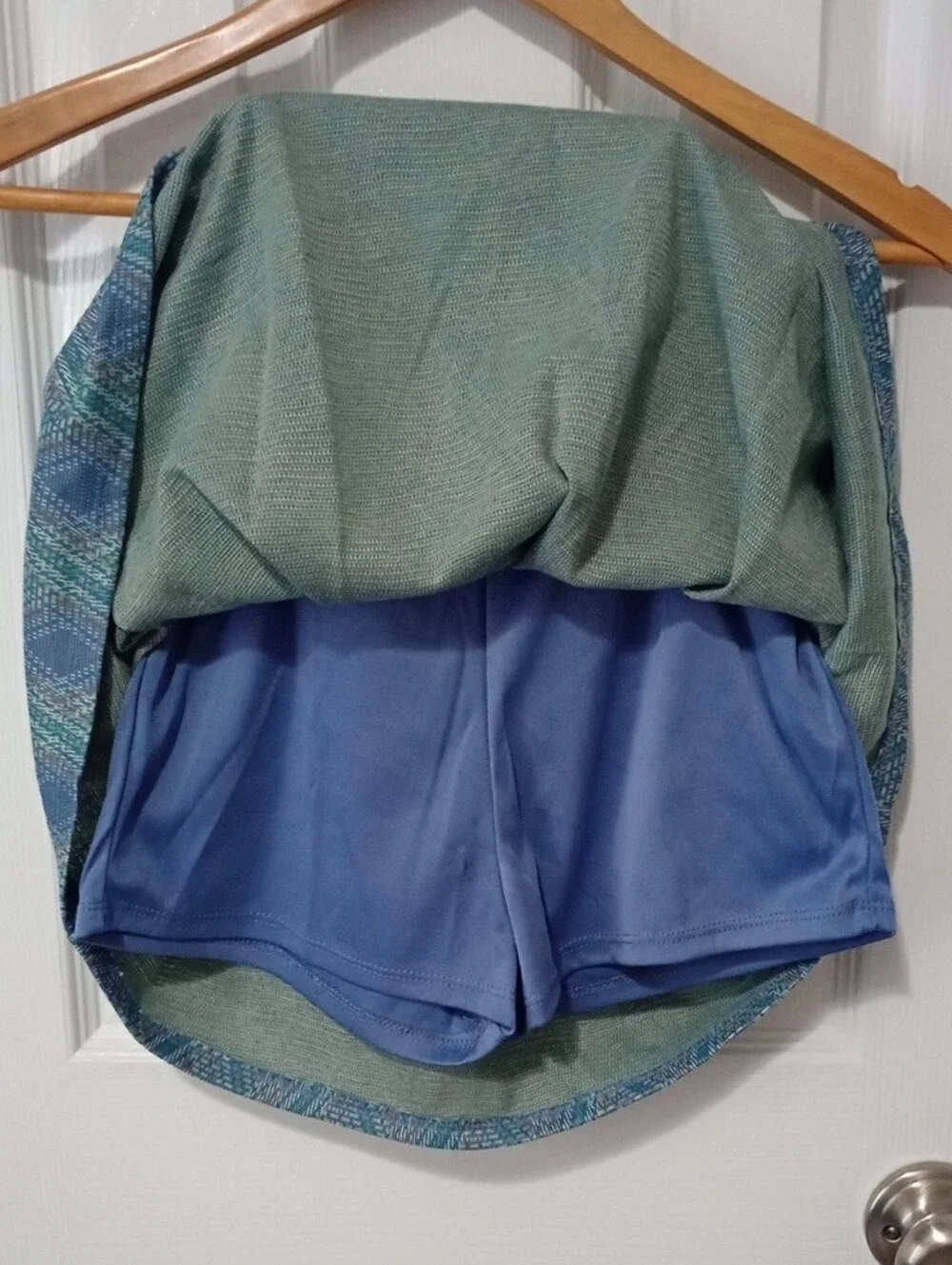 Knitworks sleeveless knit